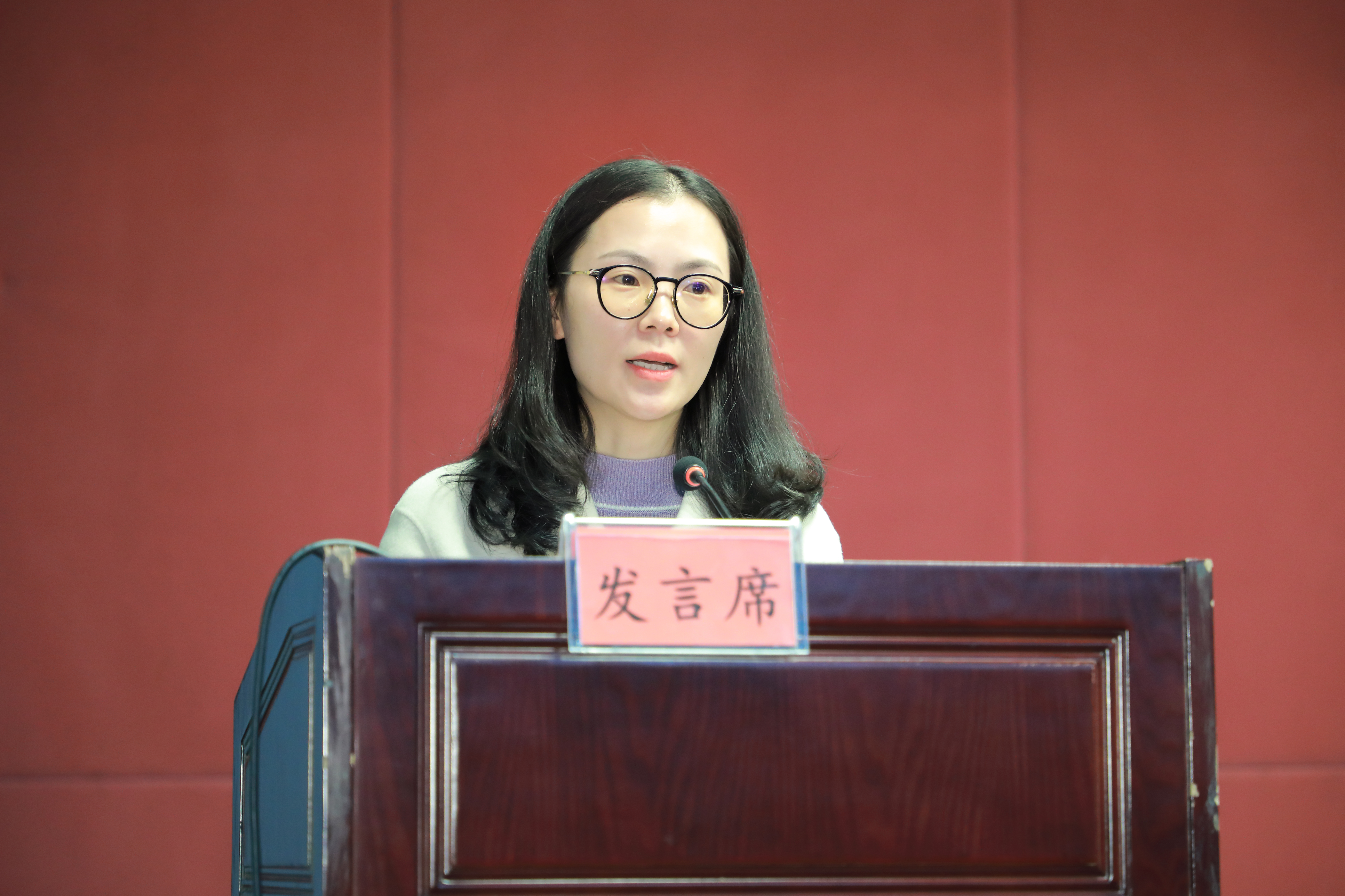 �ڡ��ɱ�һ�ߵ���족 ...